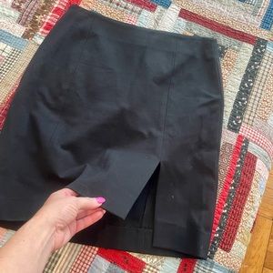 Elliot Lauren Black skirt with slit and exposed zipper size 6
